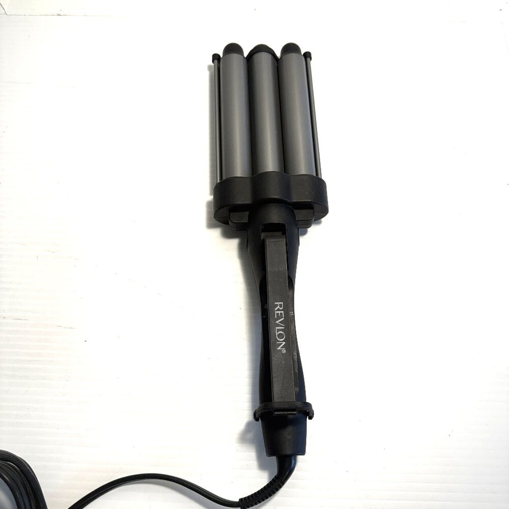 REVLON 3 Barrel Jumbo Hair Waver Long-Lasting, Natural Looking Waves Grey Tested